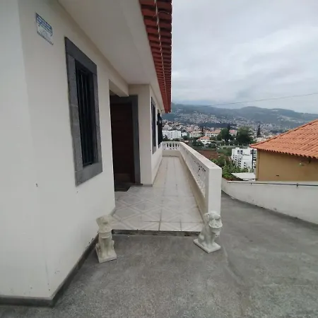 Holiday home Casa Alencastre *